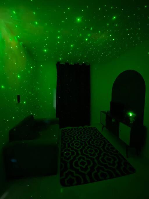 Explore O Universo, Flat Tematico Espacial Perto Da Avenida Fraga Maia Фейра ди Сантана Екстериор снимка